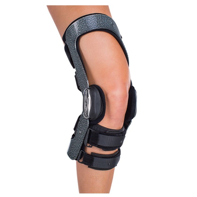 Donjoy Armor Knee Brace with Fourcepoint Hinge